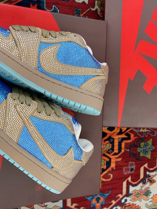 ナイキ靴素材ディテール